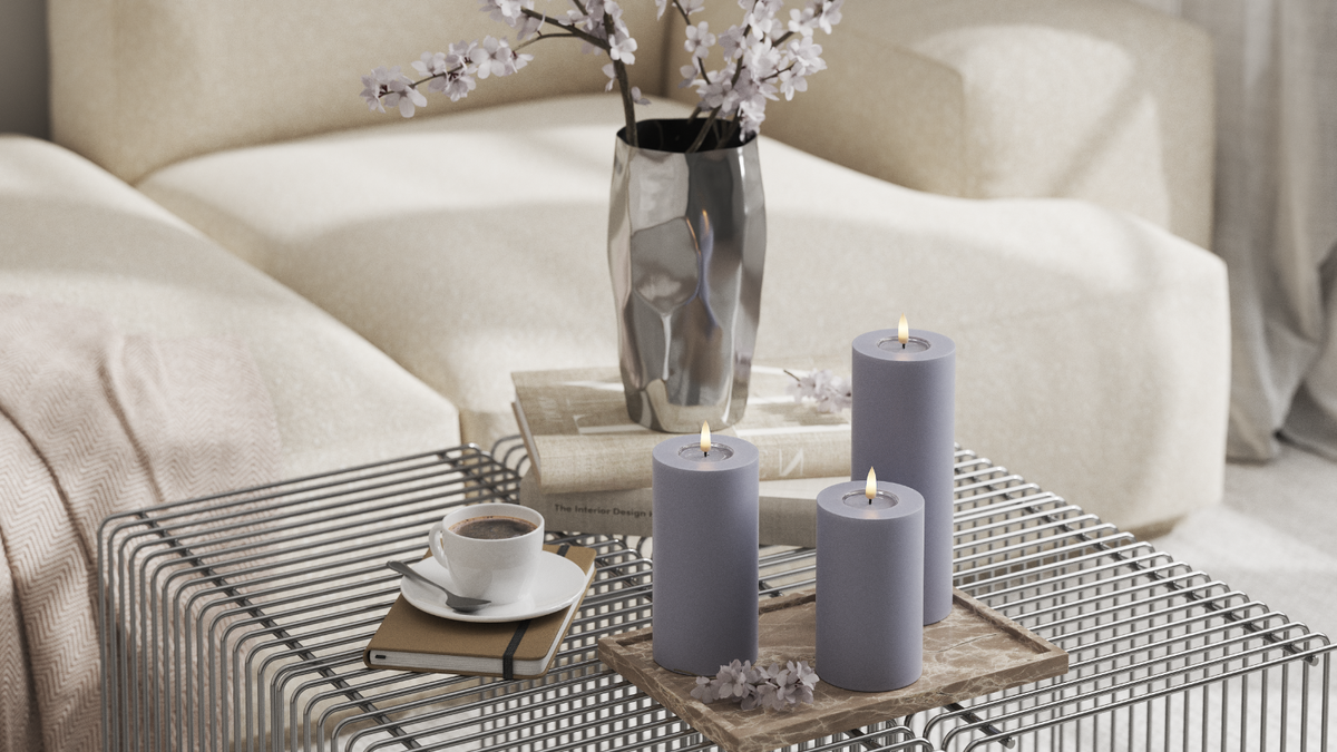 Naturgetreue LED-Blockkerzen mit Wetlook™-Design
