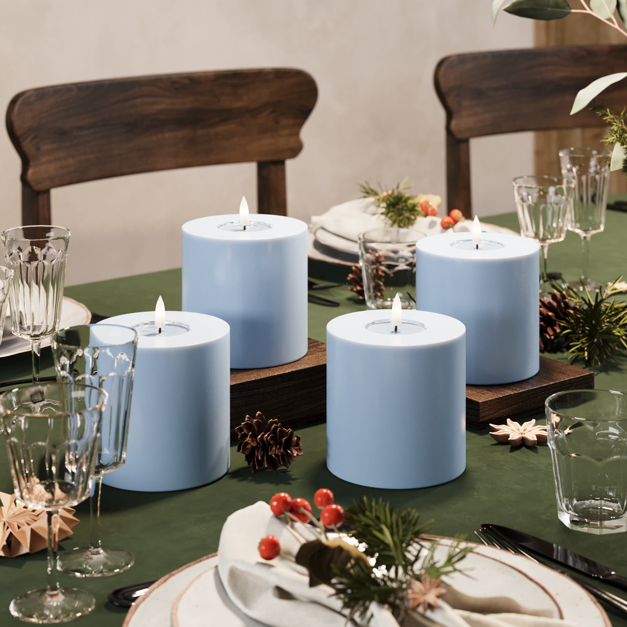 LED-Blockkerzen Ø 10 x 10 cm Eisblau – 4 Stück