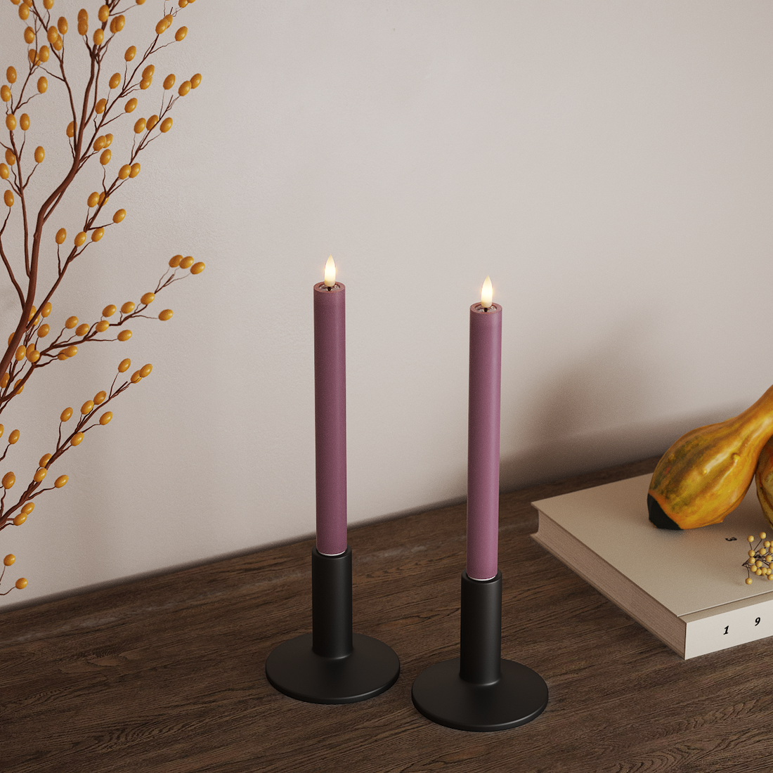 Deluxe Homeart LED Stabkerzen 2 Stück, Ø 2 x 24 cm Helllila LED Stabkerzen 4