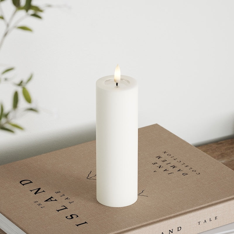 Deluxe Homeart LED Blockkerzen Ø 5 x 15 cm Weiß