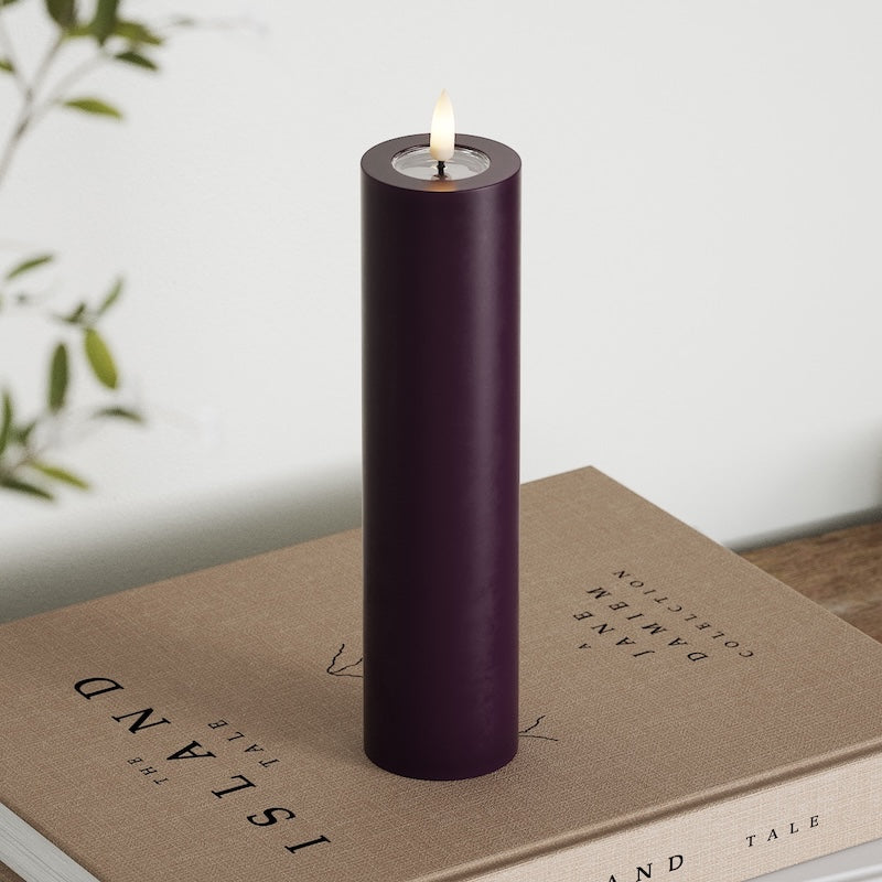 Deluxe Homeart LED Blockkerzen Ø 5 x 20 cm Dunkellila