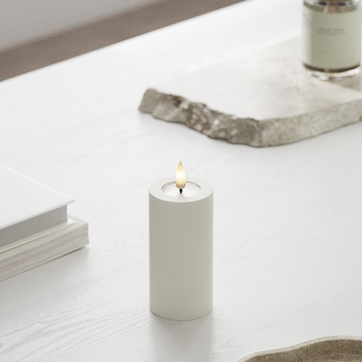 Deluxe Homeart LED Blockkerzen Ø 5 x 10 cm Weiß LED Blockkerzen 1