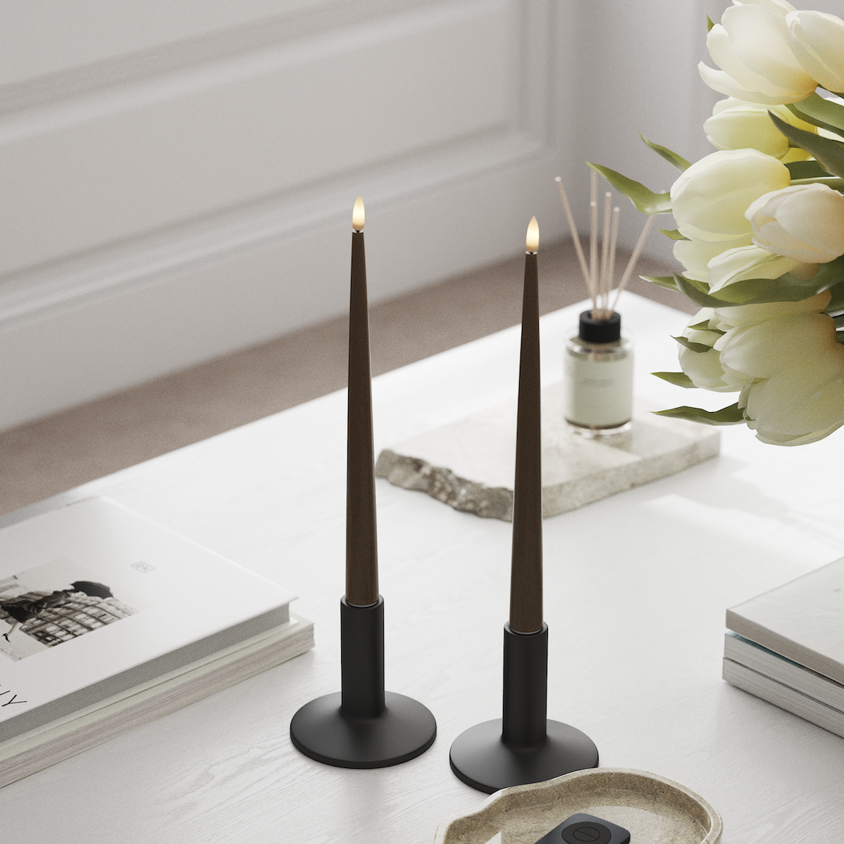 Deluxe Homeart LED Kerzenlicht Mit Lack mit Lack, 2 Stück 28 cm Karamell LED Kerzenlicht Mit Lack 1