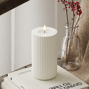 Deluxe Homeart Solid Stripe LED Blockkerzen Ø 8 x 15 cm Weiß LED Form 4