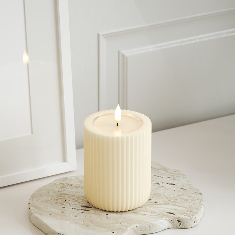 Unique Candles Unique LED Rillenkerzen T 8 x 10 cm Creme